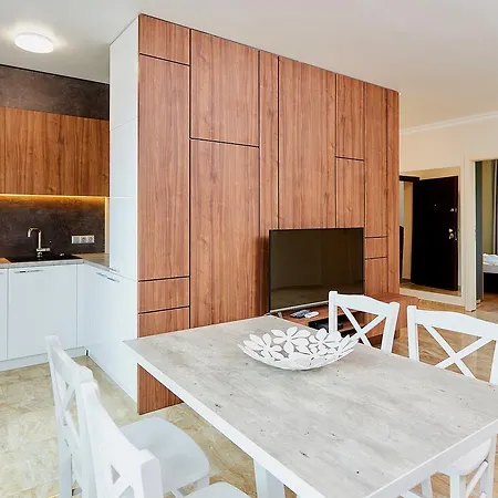 In Atlantic 아파트 *